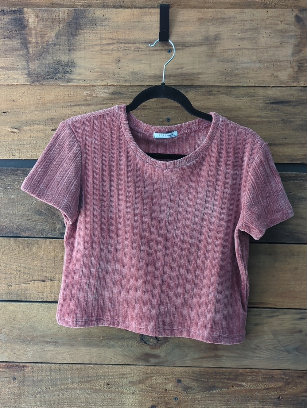 4/20$ ‼️ Zara Short-Sleeve Ribbed Crop Top in Rose